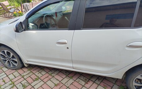 Renault Sandero II рестайлинг, 2015 год, 600 000 рублей, 4 фотография