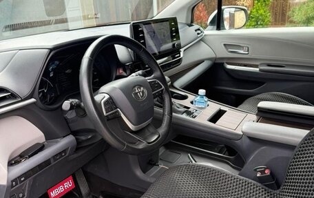 Toyota Sienna, 2021 год, 4 500 000 рублей, 9 фотография