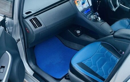 Toyota Prius, 2010 год, 1 070 000 рублей, 10 фотография