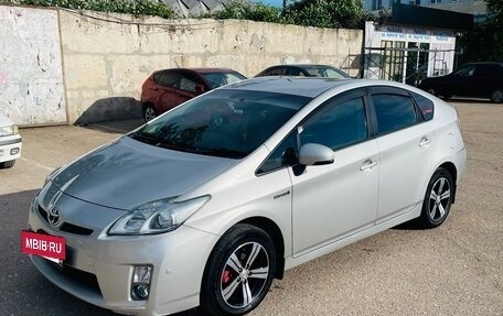 Toyota Prius, 2010 год, 1 070 000 рублей, 3 фотография