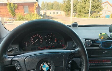 BMW 5 серия, 2000 год, 676 666 рублей, 3 фотография