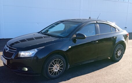Chevrolet Cruze II, 2010 год, 555 000 рублей, 6 фотография