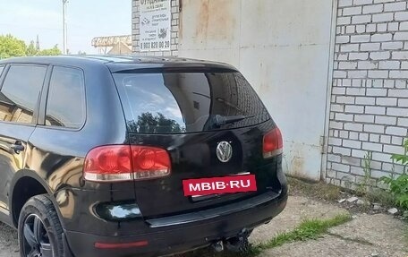 Volkswagen Touareg III, 2005 год, 700 000 рублей, 4 фотография