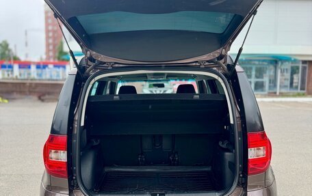 Skoda Yeti I рестайлинг, 2015 год, 1 080 000 рублей, 25 фотография