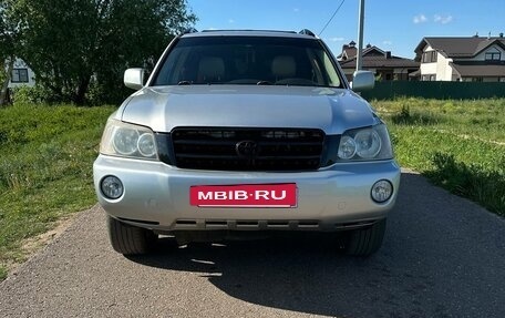 Toyota Highlander III, 2002 год, 750 000 рублей, 2 фотография