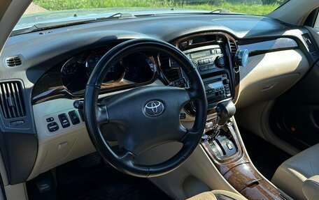 Toyota Highlander III, 2002 год, 750 000 рублей, 18 фотография