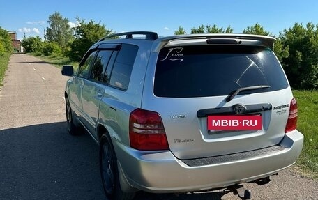 Toyota Highlander III, 2002 год, 750 000 рублей, 13 фотография