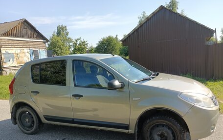 Renault Sandero I, 2012 год, 420 000 рублей, 2 фотография