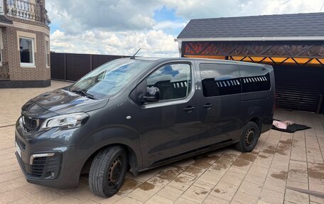 Peugeot Traveller I, 2018 год, 3 100 000 рублей, 2 фотография