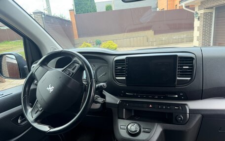 Peugeot Traveller I, 2018 год, 3 100 000 рублей, 12 фотография