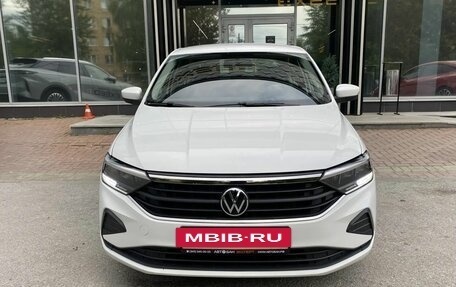 Volkswagen Polo VI (EU Market), 2021 год, 1 369 000 рублей, 2 фотография