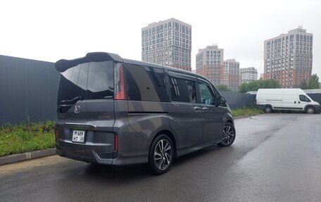 Honda Stepwgn IV, 2015 год, 2 050 000 рублей, 2 фотография
