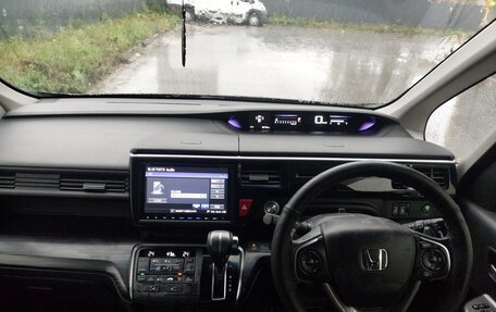 Honda Stepwgn IV, 2015 год, 2 050 000 рублей, 12 фотография