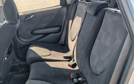 Honda Jazz I рестайлинг, 2006 год, 550 000 рублей, 14 фотография