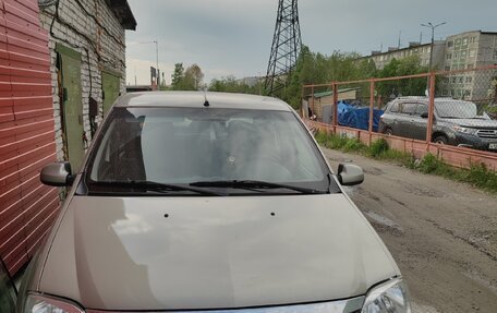 Renault Logan I, 2012 год, 380 000 рублей, 2 фотография