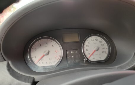 Renault Logan I, 2012 год, 380 000 рублей, 5 фотография