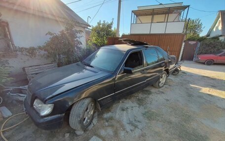 Mercedes-Benz E-Класс, 1993 год, 300 000 рублей, 3 фотография