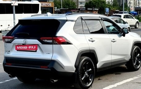 Toyota RAV4, 2021 год, 4 065 000 рублей, 6 фотография