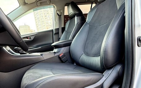 Toyota RAV4, 2021 год, 4 065 000 рублей, 20 фотография