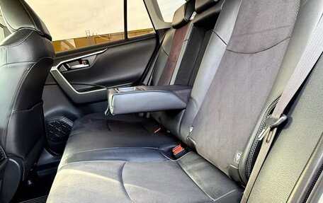 Toyota RAV4, 2021 год, 4 065 000 рублей, 32 фотография