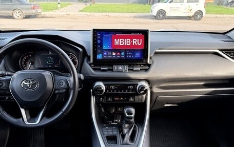 Toyota RAV4, 2021 год, 4 065 000 рублей, 38 фотография