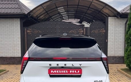 Geely Atlas, 2024 год, 2 750 000 рублей, 4 фотография