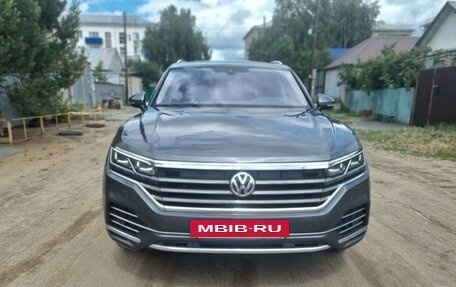 Volkswagen Touareg III, 2019 год, 4 550 000 рублей, 4 фотография