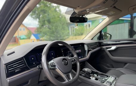 Volkswagen Touareg III, 2019 год, 4 550 000 рублей, 9 фотография