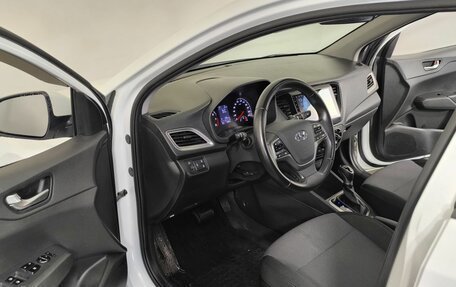 Hyundai Solaris II рестайлинг, 2020 год, 1 600 000 рублей, 8 фотография