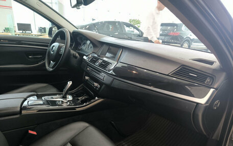 BMW 5 серия, 2014 год, 1 910 000 рублей, 15 фотография