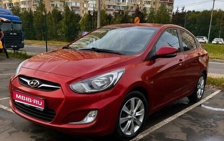 Hyundai Solaris II рестайлинг, 2012 год, 755 000 рублей, 1 фотография