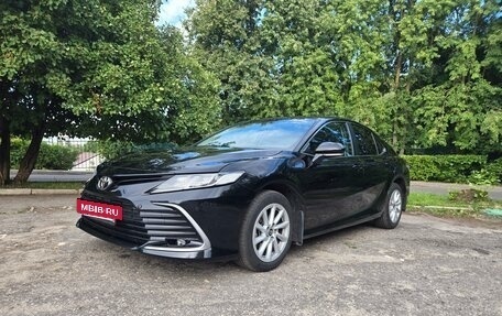 Toyota Camry, 2021 год, 3 000 000 рублей, 5 фотография