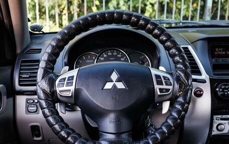 Mitsubishi Pajero Sport II рестайлинг, 2011 год, 1 549 000 рублей, 14 фотография