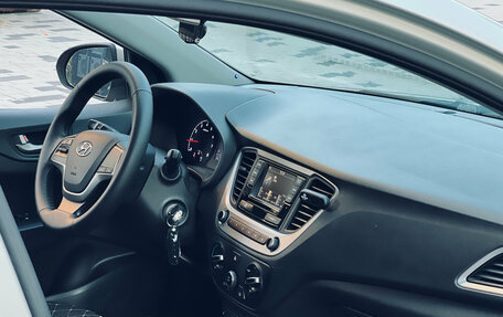 Hyundai Solaris II рестайлинг, 2018 год, 1 150 000 рублей, 20 фотография