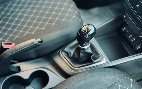 Hyundai Solaris II рестайлинг, 2018 год, 1 150 000 рублей, 23 фотография