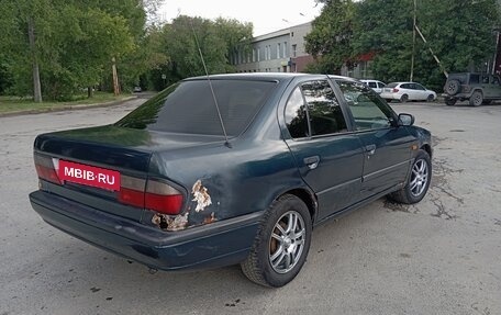 Nissan Primera II рестайлинг, 1993 год, 115 000 рублей, 3 фотография