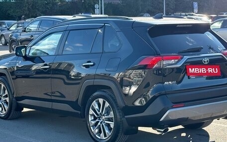 Toyota RAV4, 2021 год, 4 490 000 рублей, 4 фотография