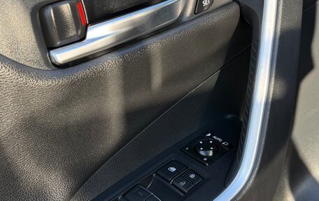 Toyota RAV4, 2021 год, 4 490 000 рублей, 18 фотография