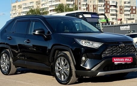 Toyota RAV4, 2021 год, 4 490 000 рублей, 40 фотография
