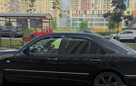 Mercedes-Benz E-Класс, 1998 год, 600 000 рублей, 4 фотография