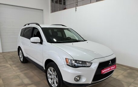 Mitsubishi Outlander III рестайлинг 3, 2012 год, 1 300 000 рублей, 2 фотография
