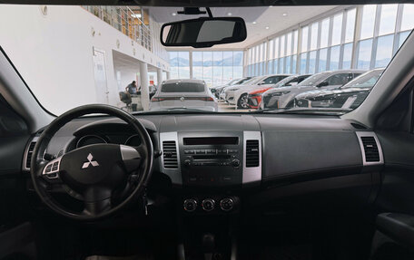 Mitsubishi Outlander III рестайлинг 3, 2012 год, 1 300 000 рублей, 9 фотография
