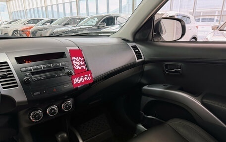 Mitsubishi Outlander III рестайлинг 3, 2012 год, 1 300 000 рублей, 13 фотография