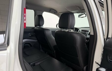 Mitsubishi Outlander III рестайлинг 3, 2012 год, 1 300 000 рублей, 25 фотография