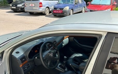 Toyota Avensis III рестайлинг, 2007 год, 930 000 рублей, 8 фотография