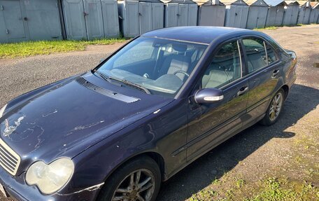 Mercedes-Benz C-Класс, 2003 год, 395 000 рублей, 1 фотография