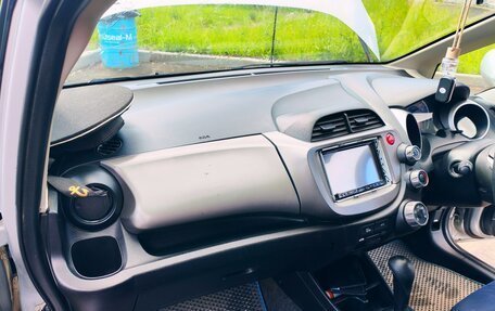 Honda Fit III, 2010 год, 645 000 рублей, 9 фотография