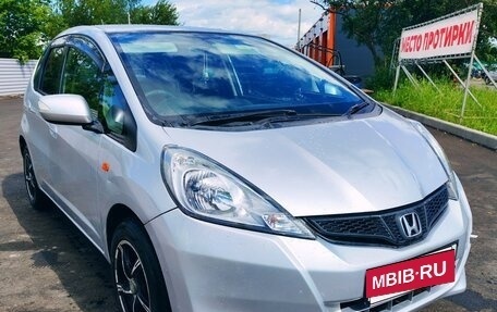 Honda Fit III, 2010 год, 645 000 рублей, 13 фотография