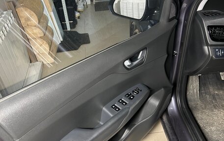 Hyundai Solaris II рестайлинг, 2021 год, 1 840 000 рублей, 9 фотография