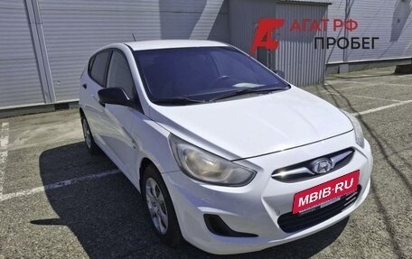 Hyundai Solaris II рестайлинг, 2013 год, 990 000 рублей, 3 фотография